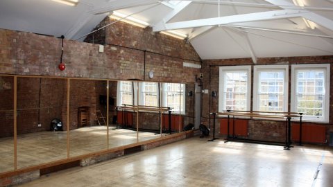 Top Studio